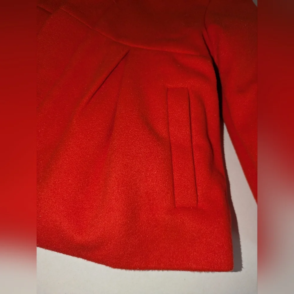 Cat & Jack Girls Red Winter Pea coat with faux fur hood. EUC Size 12M